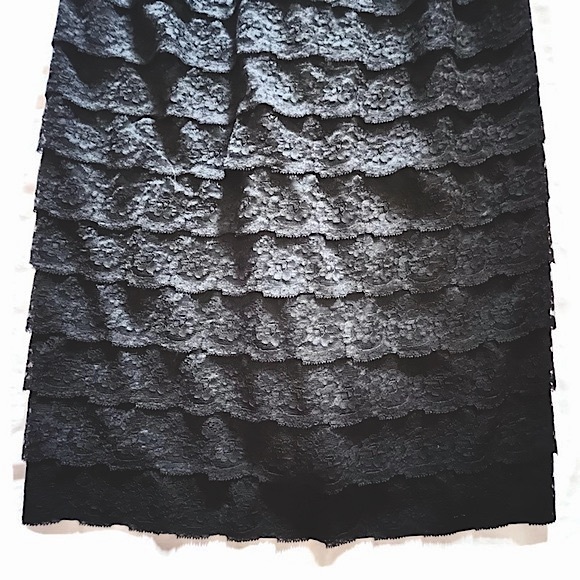 1960s Vintage Black Lace Tiered Sleeveless Rhinestone Satin-Bow Pencil Dress - Picture 5 of 14